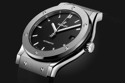 HUBBLOT™ : L'Élégance Intemporelle - La montre Suisse Classic Fusion